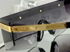 Picture of Versace Sunglasses _SKUfw54146227fw